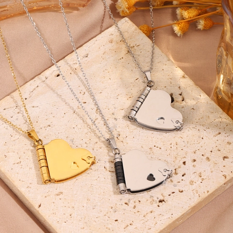 Collana con Medaglione a Cuore in Acciaio Inossidabile Vintage per Donna Pendente a Cornice Apribile con Cerniera Regalo di San Valentino