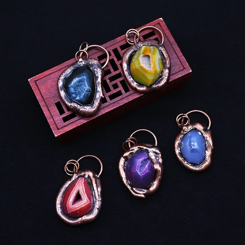 Natural Stone Irregular Striped Agate Pendant Vintage Electroplated Copper Edging Druzy Charms For DIY Necklace Jewelry Making