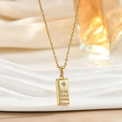 Collier Pendentif Lingot d'Or en Cuivre Plaqué Or 18K Mode Incrusté de Zirconia Chaîne en O Bijoux pour Femme Cadeau