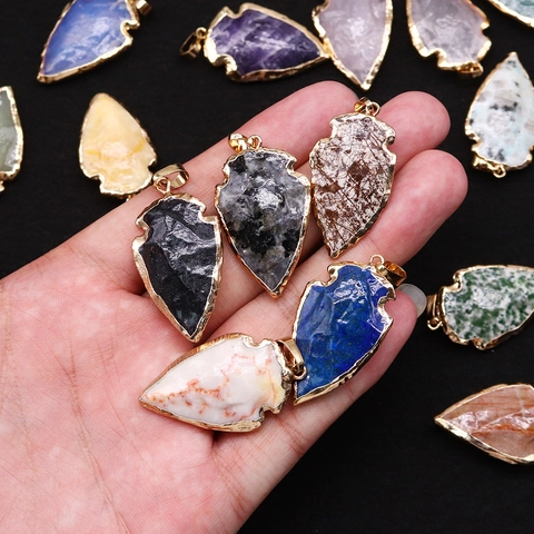 Colgante de Punta de Flecha de Piedra Natural Borde Galvanizado en Oro Piedra Pulida para Fabricación de Joyería DIY