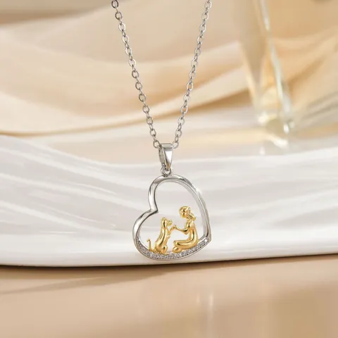 Collana con Ciondolo a Cuore Ragazza Cane in Rame Placcatura a Due Toni Zirconia Tema Animale Domestico Gioielli Accessorio Regalo per Donna