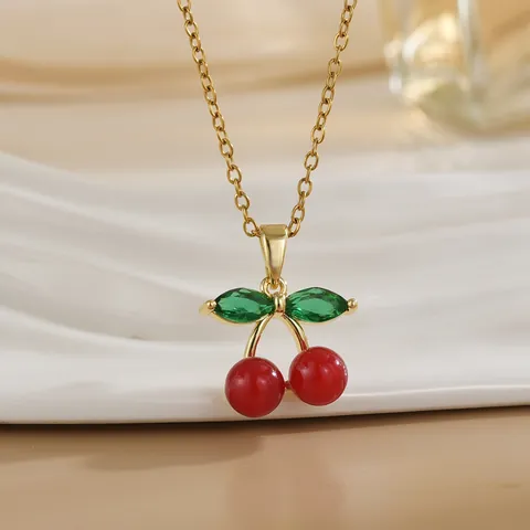 Collier Pendentif Cerise Rouge en Cuivre pour Femme Bijoux de Luxe Émail Zircon Plaqué Or Accessoires de Fruits Cadeau