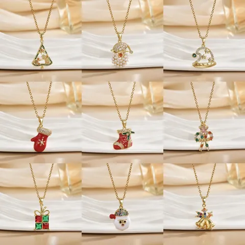 Collier Pendentif de Noël en Cuivre Environnemental Zircone Émail Père Noël Renne Sapin de Noël Bijoux Festifs Cadeau pour Femme