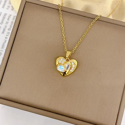 Collier Pendentif Coeur en Cuivre Électroplaqué pour Femme Bijoux de Chaîne de Clavicule Incrustés de Strass de Luxe