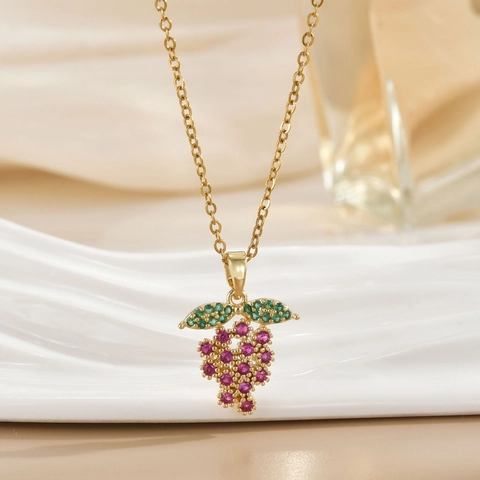 Collier avec Pendentif Fruits en Cuivre Mode Zirconium Émail Fraise Cerise Raisin Ananas Collier pour Femme Bijoux Doux Cadeau