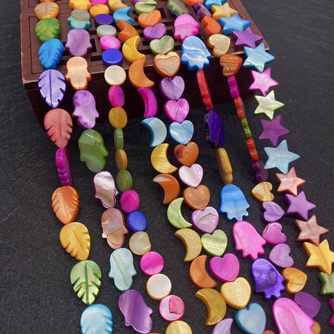 Natural Dyed Mother Of Artificial Pearl Shell Beads Mixed Shapes Heart Star Moon Hamsa Leaf Round Loose Beads For DIY Jewelry Making