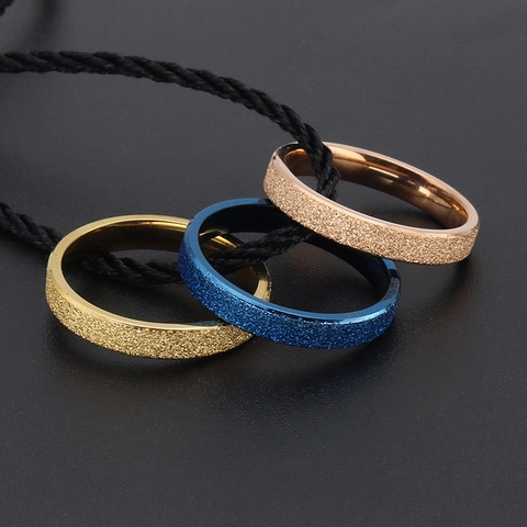 Bague Givrée Minimaliste en Acier Inoxydable pour Hommes Femmes Anneau Mat Sablé Or Or Rose Bleu Bijoux de Mode
