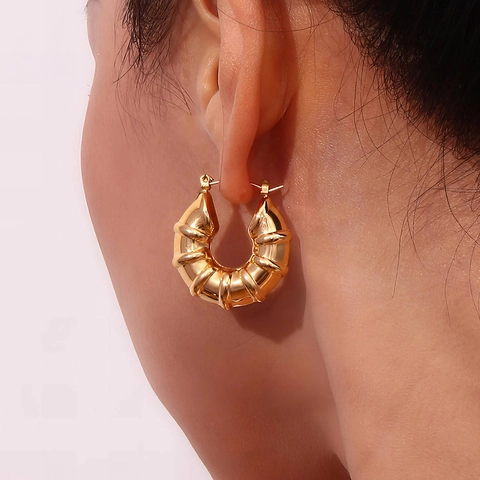 Women Stainless Steel Hoop Earrings Geometric Ribbed Croissant Chunky C-Shape Earrings Retro Minimalist Fashion Jewelry