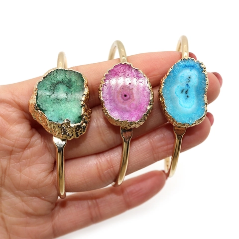 Bracelet Manchette Ouvert Bohème avec Tranche d'Agate Naturelle Irrégulière Plaqué Or Réglable Ethnique Vintage Pierre Druzy Bijoux pour Femme Cadeau