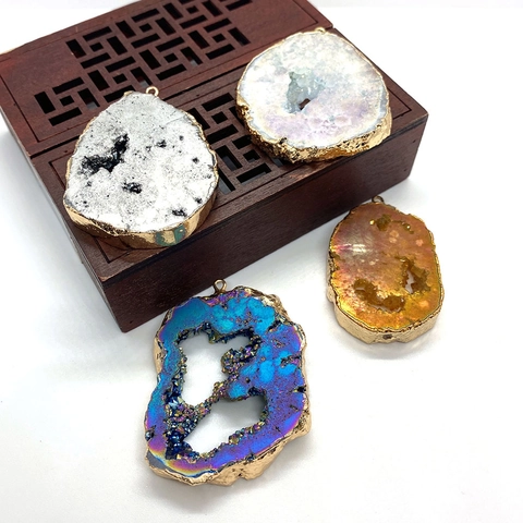 Natürlicher Druzy Achat Geoden Anhänger Unregelmäßiger Kristallstein Goldbeschichteter Kantenverbinder Für DIY Schmuckherstellung