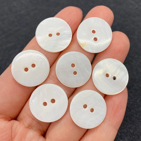 Natural Freshwater White Shell Pendants Round Flower Shape Two Hole Buttons For Jewelry Making DIY Handcrafted Accessories