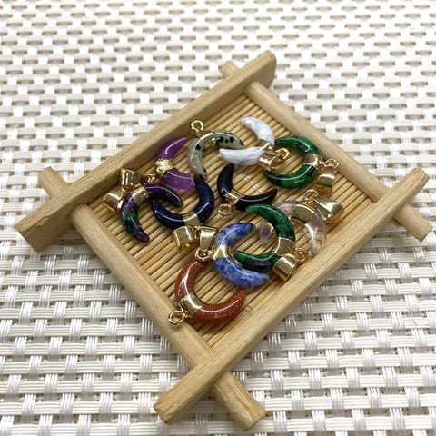 Pendentif Croissant de Lune en Pierre Naturelle Coquillage Pendentif Seul Sans Chaîne Cuivre Électroplaqué Accessoire Bijoux DIY