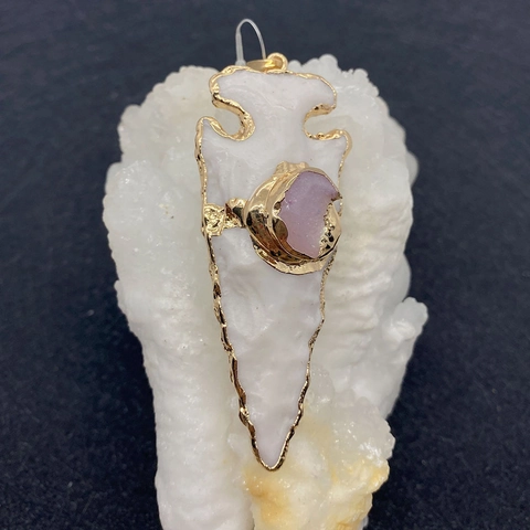Colgante de Punta de Flecha Étnico Resina con Incrustación de Piedra Natural Druzy Borde Chapado en Oro Estilo Bohemio para Joyería DIY