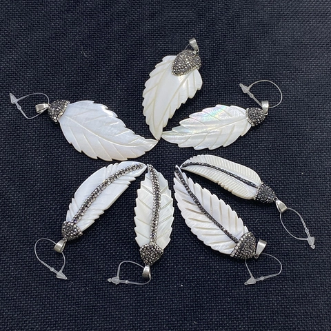 Natural Shell Leaf Feather Pendant With Zirconia Inlay Alloy Buckle Carved Mother Of Artificial Pearl Charm For DIY Jewelry Making
