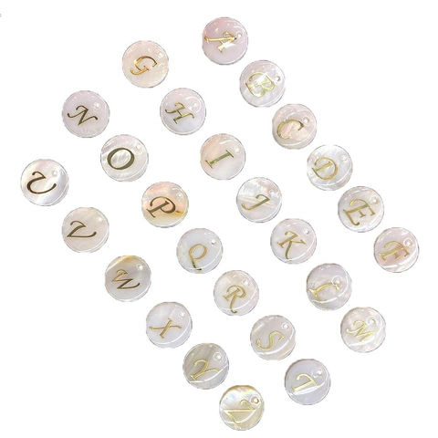 Pendentif Alphabet en Nacre Naturelle d'Eau Douce Disque avec Lettre Émaillée Or Breloques Circulaires pour la Fabrication de Bijoux DIY Colliers Bracelets Accessoires