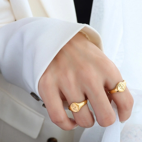 Vintage Rose Flower Engraved Signet Ring Stainless Steel 18K Gold Plated Minimalist French Style Jewelry For Women Girls