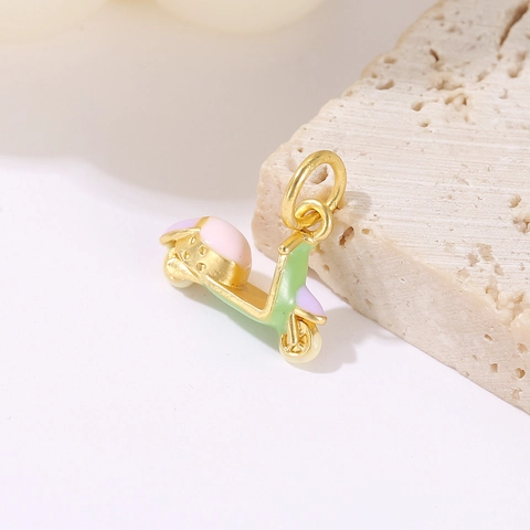 Cartoon Roller Legierung Anhänger Süße Emaille Motorrad Charm Für Diy Schmuck Armband Halskette Herstellung Galvanisierte Gold Schmuck Zubehör