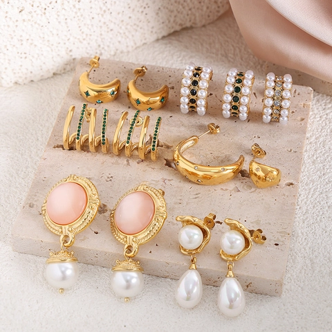 French Ins Style Titanium Steel Gold Plated Earrings Vintage Zircon Artificial Pearl Hoop Stud Earrings For Women Elegant Jewelry