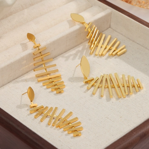 French Minimalist Geometric Fishbone Drop Earrings For Women Gold Plated Stainless Steel Leaf Shape Long Statement Jewelry