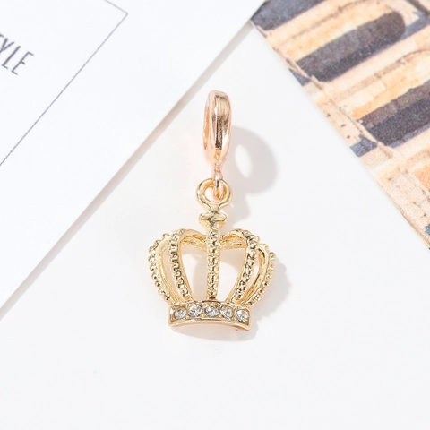 Golden Alloy Crown Pendant Charm With Zirconia For DIY Bracelet Necklace Making Vintage Royal Style Jewelry Accessory Women