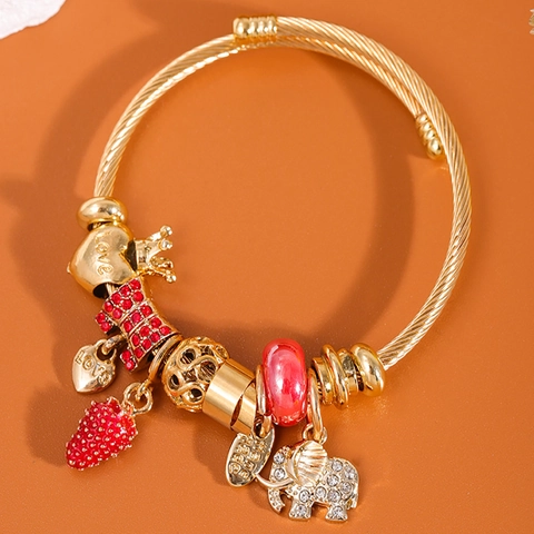 Pulsera de Charms de Elefante de Fresa de Acero Inoxidable de Moda para Mujer Brazalete de Cuentas de Diamantes de Imitación de Corazón y Corona Chapado en Oro