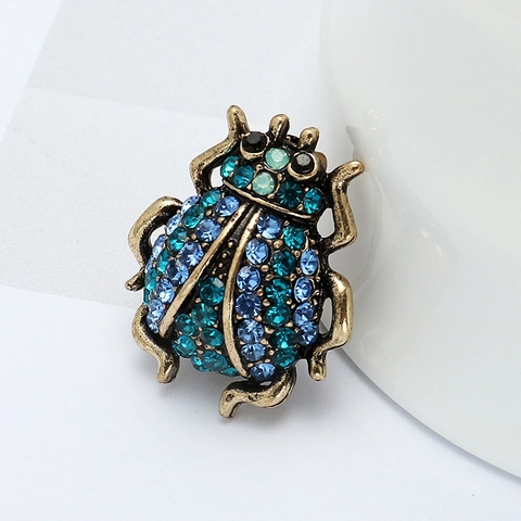 Vintage Gouden Legering Kever Broche Blauw Verloop Strass Modieuze Insect Reversspeld Sieraden Cadeau Voor Dames