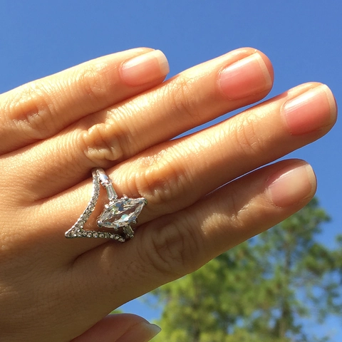 Women Luxury Alloy Rhinestone Ring Set Marquise Cut White Gold Plated Stackable V Shape Wedding Engagement Ring Jewelry