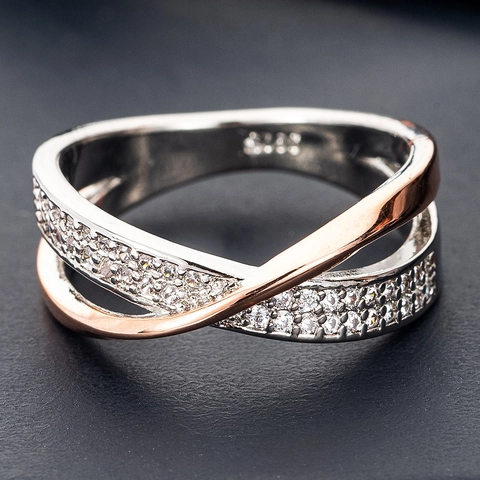 Minimalist Personalized X-Shaped Two-Tone Copper Ring For Women Inlaid With Zirconia Elegant Fashion Jewelry Finger Ring