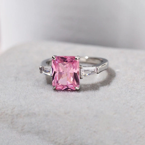 Elegant Pink Zirconia Copper Ring Square Cut Three Stone Wedding Ring For Women White Gold Plated Romantic Jewelry Gift