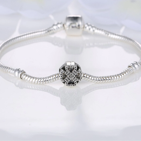 Retro Alloy Hollow Four-Leaf Clover Heart DIY Charm Bead Silver Tone Ethnic Jewelry Accessory For Snake Chain Bracelet