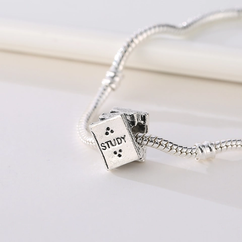 Cuentas de Charm de Búho y Libro de Aleación para Pulsera DIY Regalo de Graduación Color Plata Vintage Patrón de Estudio