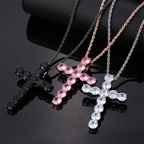 Collier Pendentif Croix Hip Hop Gothique pour Hommes Cuivre Alliage Strass Électroplaqué Chaîne Torsadée Bijoux Accessoires