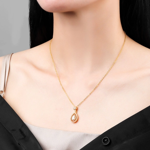 Luxury Copper Zirconia Pear Waterdrop Halo Pendant For Women Elegant Teardrop Pendant Only Without Chain Fashion Jewelry