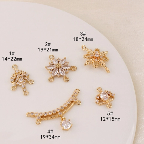 Ciondolo Acchiappasogni in Rame Zirconia Vintage Connettore per Gioielli DIY Oro Placcato Neve Fiore Corona Charm