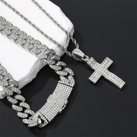 Hip Hop Alloy Full Rhinestone Cross Pendant Necklace For Men Gold Silver Cuban Rope Chain Iced Out Streetwear Jewelry