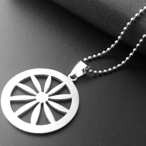 Stainless Steel Hollow Sunflower Round Pendant Geometric Wheel Hub Jewelry Accessory For Men Women Pendant Only Without Chain