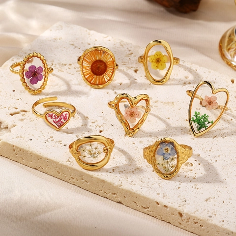 18K Gold Plated Stainless Steel Dried Flower Resin Rings For Women Vintage Aesthetic Botanical Floral Open Adjustable Ring Jewelry