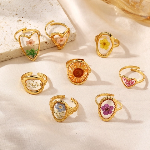 18K Gold Plated Stainless Steel Dried Flower Resin Rings For Women Vintage Aesthetic Botanical Floral Open Adjustable Ring Jewelry