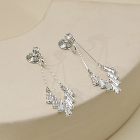 Elegante Lange Baguette Zirkonia Ohrhänger Für Damen Versilbert Geometrisch Mosquito-Spulen-Clip Ohrringe Hochzeit Party Schmuck