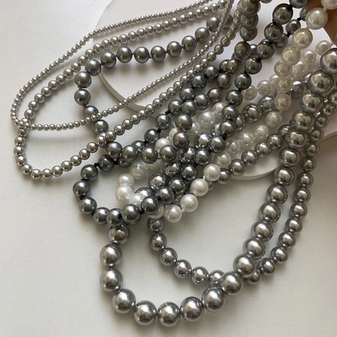 Élégant Collier de Perles Artificielles Gris Argenté pour Femmes Choker Noué avec Fermoir en Alliage Rond Bijoux de Mode