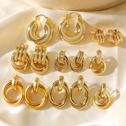 Boucles d'Oreilles Clous Géométriques en Acier Inoxydable Plaqué Or 18K Style Industriel Rétro Bijoux Anneaux Torsadés