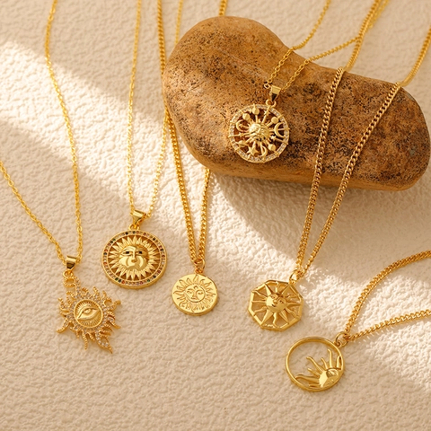Collier Vintage en Acier Inoxydable Avec Pendentif Soleil Lune Étoile pour Hommes Femmes Or Acier Titane Tarot Zirconia Bijoux