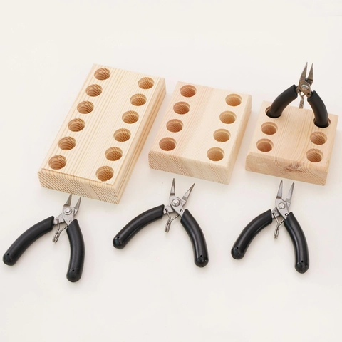 Estante de Almacenamiento de Alicates de Madera Maciza Multifuncional Hecho a Mano Soporte de Herramientas de Fabricación de Joyas DIY Diseño de Múltiples Ranuras Organizador de Madera Natural para Escritorio de Taller