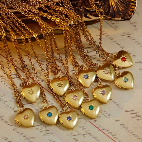 Collier Médaillon en Forme de Cœur en Acier Inoxydable Vintage pour Femmes Plaqué Or avec Pendentif en Strass Incrusté Bijoux Cadeau