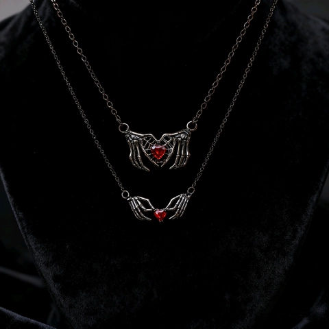Collier Gothique Main de Squelette Coeur en Cuivre Zircone Bijoux Vintage Punk Cadeau pour Halloween Femme Homme