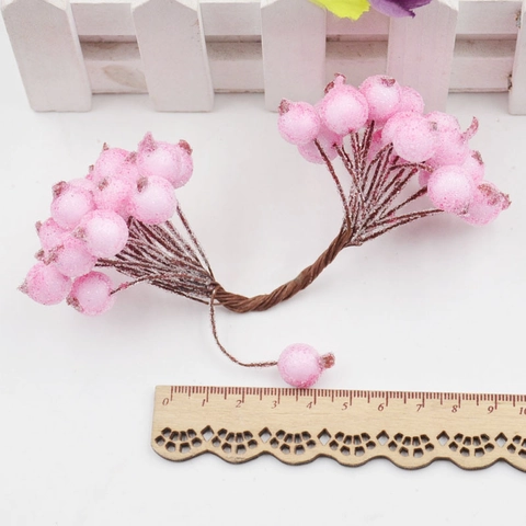 Baies de Noël Givrées Simulation Tiges de Baies en Mousse pour Couronne Fait à la Main DIY Artisanat Décoration de Maison