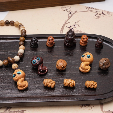 Zodiac Snake Wooden Loose Beads For DIY Bracelet Jewelry Making Hand Carved Sandalwood Animal Pendant Accessories Beads
