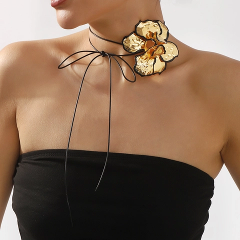 Collar con Colgante de Flor Plisada 3D Exagerada Joyería de Declaración de Aleación de Hierro Vintage para Mujer Fiesta