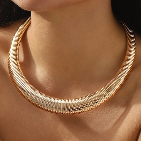 European American Exaggerated Heavy Metal Snake Bone Chain Choker Necklace For Women Minimalist Geometric Collar Neck Jewelry