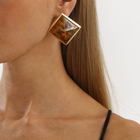 Women Vintage Retro Geometric Square Stud Earrings Resin Leopard Print Alloy Pyramid Jewelry For Everyday Party Wear